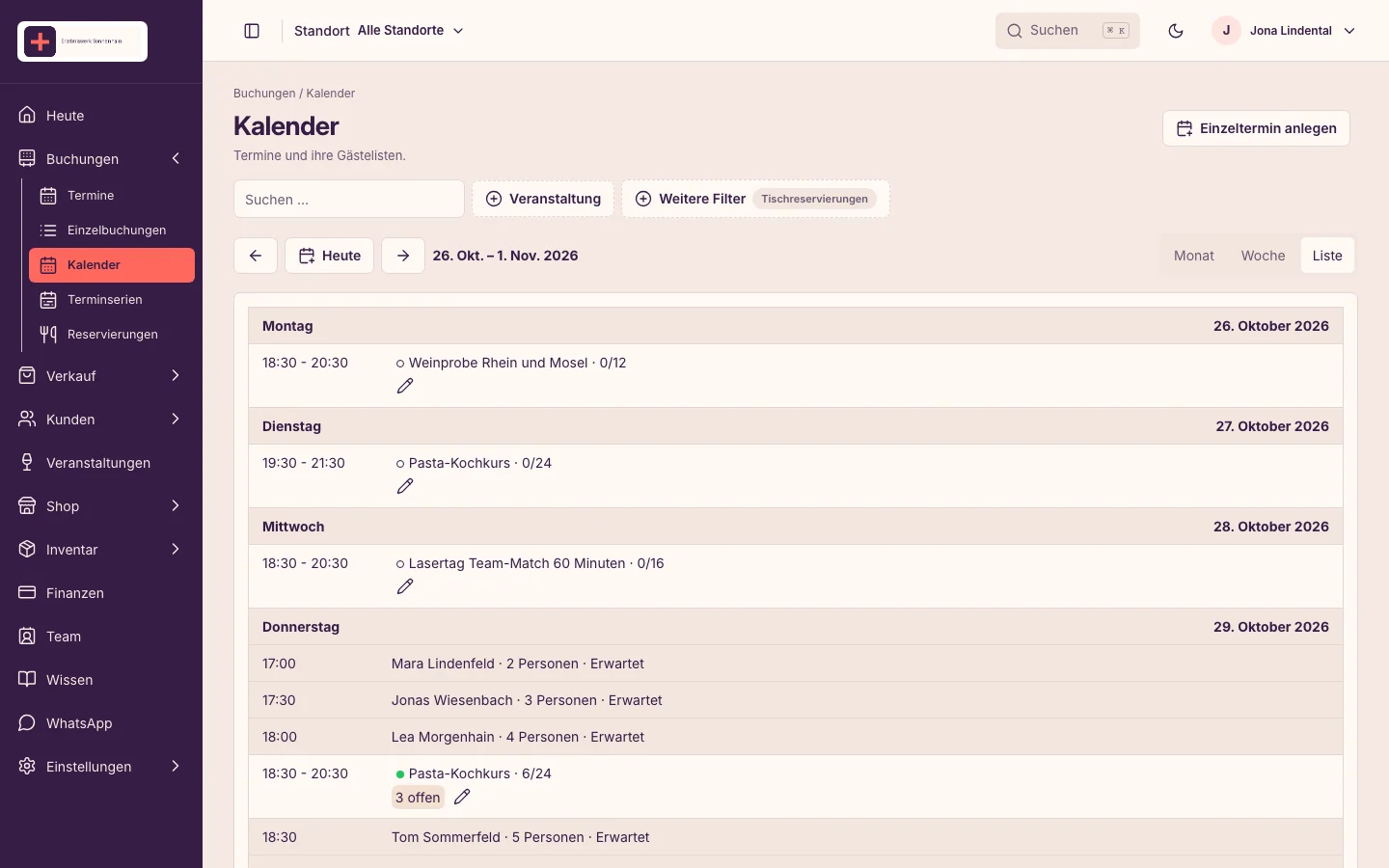 Shopvento-Kalender: fiktive Veranstaltungen mit freien und gebuchten Plätzen